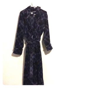 SONOMA Bathrobe size SMALL 100% polyester bathrobe